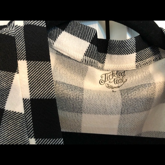 Black and white duster/cardigan - Picture 2 of 2